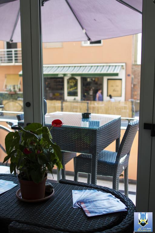 Hotel Mimosa Spotorno Bagian luar foto
